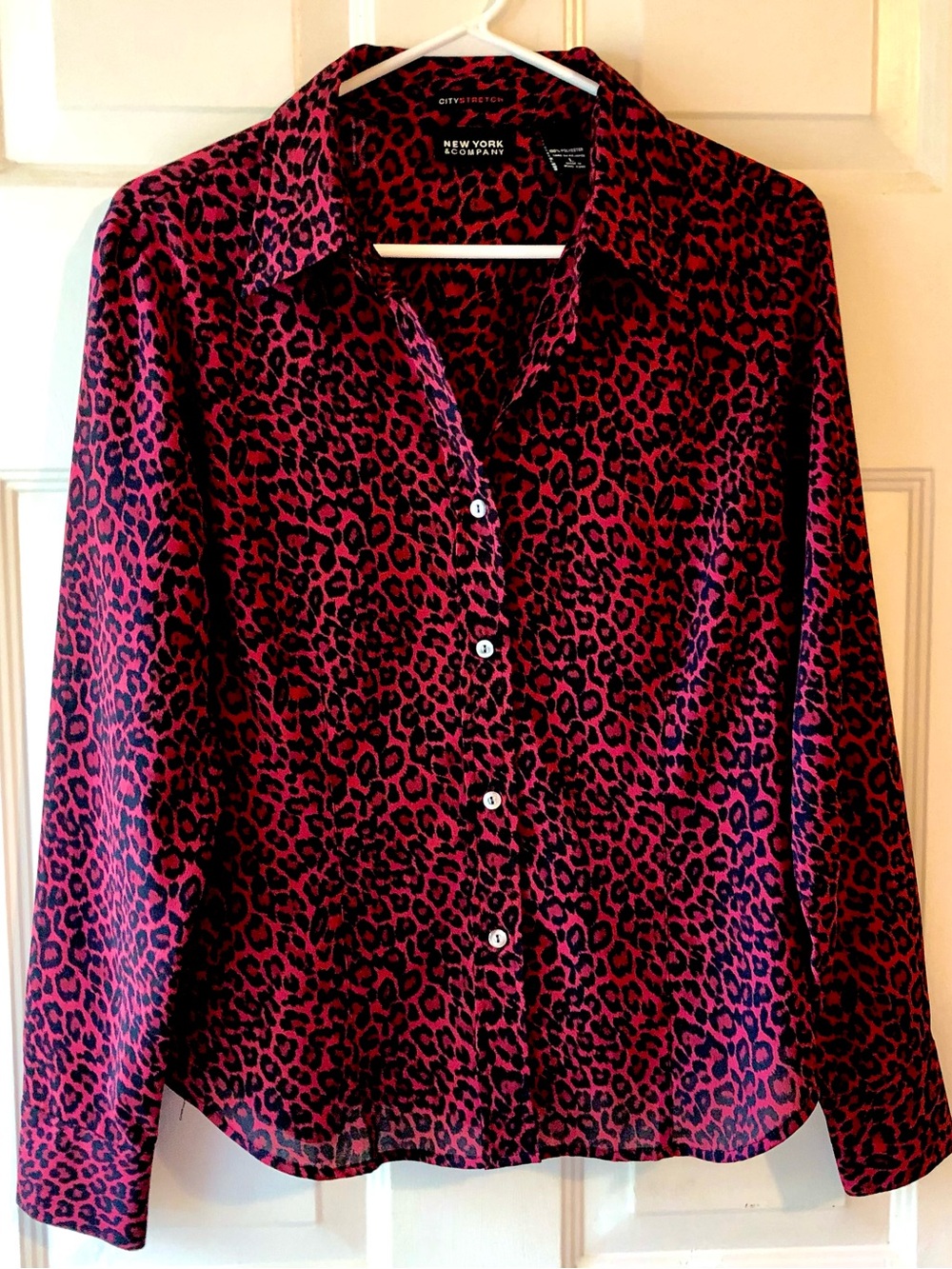 New York & Co Fuchsia Pink Black Leopard Spot Textured Button Up Blouse Large